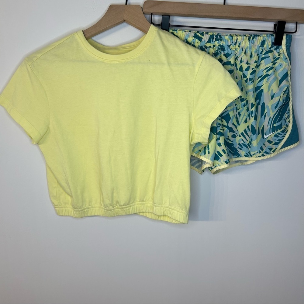 Nike Dri-Fit Tempo Running Shorts, Size L and DSG Top, Size L (14) Yellow, Blue